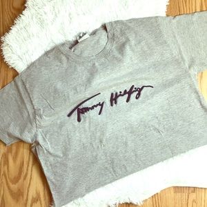 Men’s VTG 90’s Tommy Hilfiger 3D SpellOut Tee M